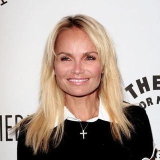 Kristin Chenoweth in The 25th Annual William S. Paley Television Festival: An Evening with Pushing Daisies - Arrivals
