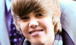 Justin Bieber fractures foot on Taylor Swift's concert.
