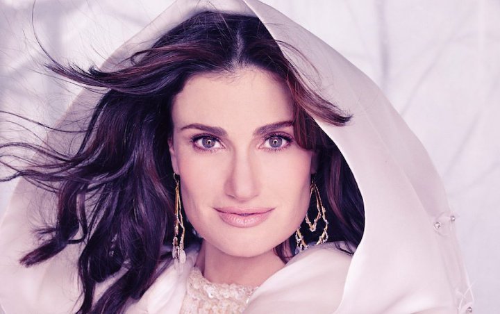 Idina Menzel : Artist of the Week 4 of 2008