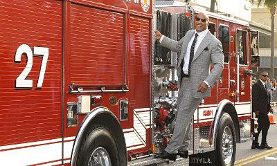 Dwayne 'The Rock' Johnson Rides Fire Truck to 'San Andreas' Hollywood Premiere