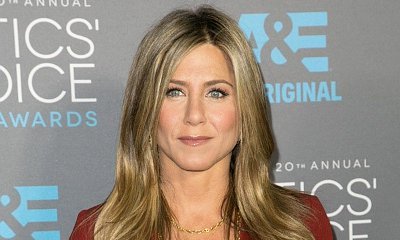Jennifer Aniston  Didn't Opt for Traditional White Color for Her Wedding Dress