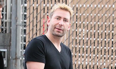 Chad Kroeger Wears No Ring as He Packs His Bags After Avril Lavigne Split