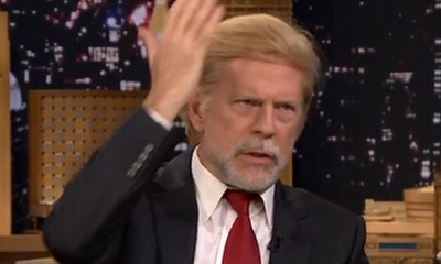 Bruce Willis Pokes Fun at Donald Trump's Hair on 'Tonight Show'
Bruce Willis