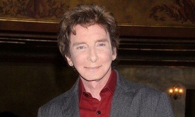 Barry Manilow 'Doing Well' After Successful Surgery