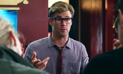 Chris Hemsworth's Dumb Character in 'Ghostbusters' Gets Featurette