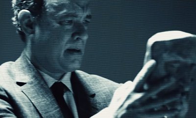 Tom Hanks Steals Dante's Mask in 'Inferno' Trailer
