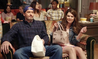 'Gilmore Girls: A Year in the Life' Clip: See Lorelai and Luke on Movie Date