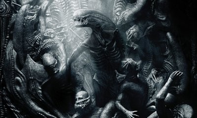 New 'Alien: Covenant' Poster Features Xenomorphs Suffocating the Engineers