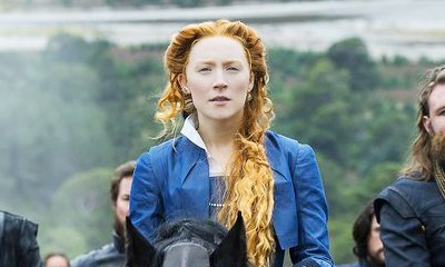 Saoirse Ronan and Margot Robbie Ready to Clash in 'Mary, Queen of Scots' Official Photos