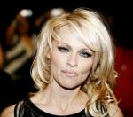 Pamela Anderson Treated Hugh Hefner to Naked Lap Dance on His 82nd Birthday