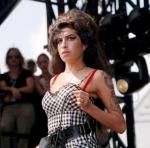 Being Refused Entry to Visit Husband in Jail, Amy Winehouse Lashed Out at Photographers