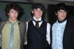 Jonas Brothers Release 'A Little Bit Longer' Promo Clip