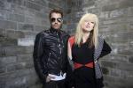 Video Premiere: The Ting Tings' 'We Walk'
