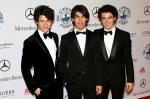 Jonas Brothers to Host The CW's Night of Festivities