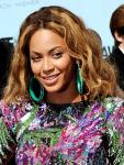 Beyonce Knowles and Joe Jackson Hit 2009 BET Awards' Red Carpet
