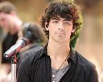 Joe Jonas Wants to Be Kevin Jonas' Best Man