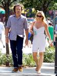 Jane Krakowski Makes Out With Robert Godley at Restaurant