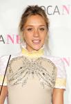 Chloe Sevigny Blasts Polygamous Sects With Golden Globe Win