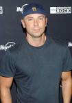 Fans Dying to See Kenny Chesney Performing at 2011 Super Bowl