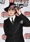 Pete Doherty Hit With Bagels at His Performance
