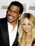 Lionel Richie Fazed by Nicole's Dog During 'We Are the World' Recording Session