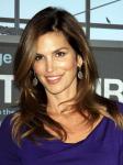 Cindy Crawford Glad She Took Care of Her Skin at Early Age