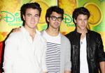 Jonas Brothers Trapped for More Than Half an Hour in Elevator