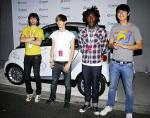 Bloc Party's Frontman Clears Up Break-Up Rumors