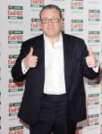 Ray Winstone Raises Money to Benefit Injured Stunt Performers