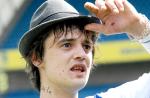 Pete Doherty Out of Hospital, Spotted Hanging Out With Friends