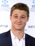 Benjamin McKenzie Confused Why He's Still Single