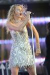 Taylor Swift Kicks Off NFL With Dave Matthews Band