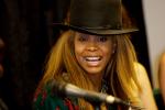 Erykah Badu NOT Pregnant but Wants One Soon