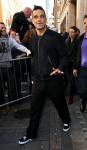 Robbie Williams Too Selfish to Be a Father