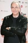Neil Diamond Suffered Stagefright Before Live Concert Comeback