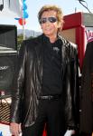 Barry Manilow to Sing at Nobel Peace Prize Concert