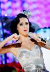 Grammy Concert: Katy Perry Rocks 'California Gurls'