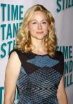 Laura Linney Returns to Stage After Father's Death
