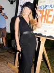 Christie Brinkley Claims to See UFO in Crete