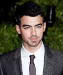 Joe Jonas Addresses Gay Rumors, Talks Heartbreak