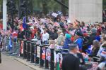 Pre-Royal Wedding Coverage: Crowd Goes Larger Hours Into Ceremony