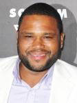Anthony Anderson Launches Movie Incentive to Win Twitter Challenge
