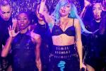 Video: Lady GaGa Sports Blue Armpits and Crotch at 2011 MMVAs