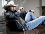 Video Premiere: Jason Aldean's 'Fly Over States'