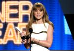 ACM Awards 2012: Taylor Swift Wins Entertainer of the Year, Gives Shout-Out to Cancer-Stricken Fan
