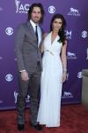 Video: Jake Owen Surprises Girlfriend With Marriage Proposal at Charity Concert