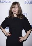 'Revenge' Finds Emily's Mom in Jennifer Jason Leigh