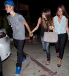 Justin Bieber and Selena Gomez Hold Hands Amid Breakup Rumors