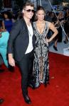 Robin Thicke Supports Paula Patton at '2 Guns' World Premiere