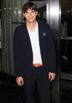 Ashton Kutcher Helps Stranded Strangers
